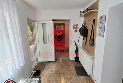 Casă cu 4 camere în Central