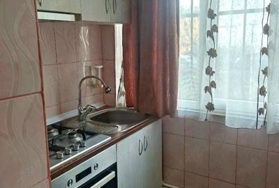 Apartament cu 2 camere decomandat în Micro 39