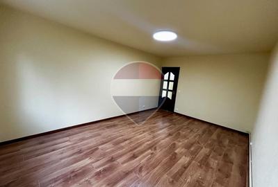 Apartament cu 2 camere decomandat în Republicii - 6