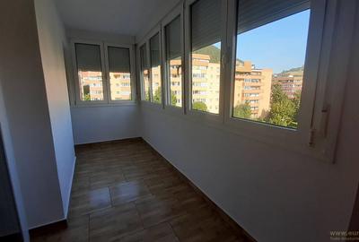 Apartament cu 2 camere semidecomandat, mobilat în Răcădău - 8