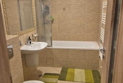 Apartament cu 2 camere decomandat în Tractorul - 1