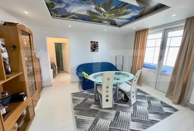 Apartament cu 2 camere semidecomandat, mobilat în Cugir