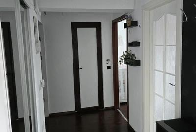 Apartament cu 2 camere decomandat în Central - 2