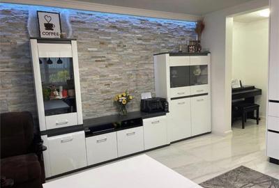 Apartament cu 2 camere semidecomandat, mobilat în UMT - 2