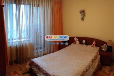 Apartament cu 3 camere, mobilat în Titan