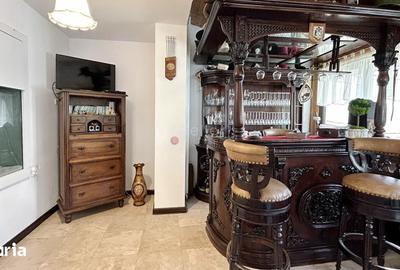 Casă cu 7 camere cu Teren 670 Mp în Centrul Istoric