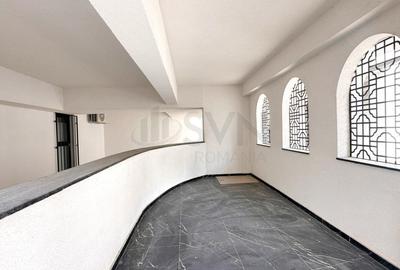 Apartament cu 3 camere decomandat, mobilat în Dacia