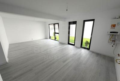 Casă cu 5 camere cu Teren 301 Mp în Cârcea - 2