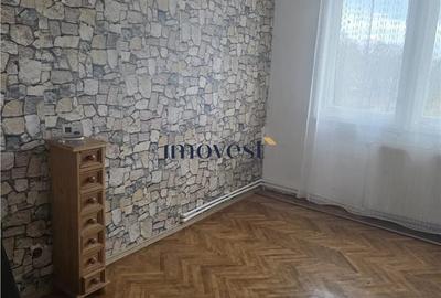 Apartament cu 2 camere decomandat în Solidarității