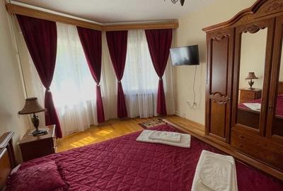 Casă cu 6 camere cu Teren 850 Mp în Central