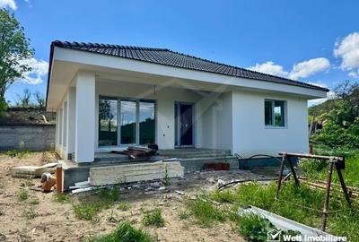 Casă individuală cu 3 camere cu Canalizare în Aiton - 1