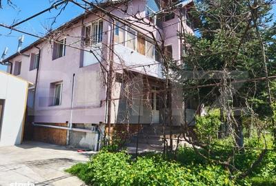 Casă cu 4 camere în Glod