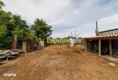 Casă cu 1 camere cu Teren 2140 Mp în Lunca