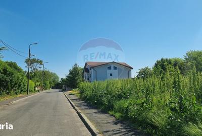 Teren de 2000 mp, în Ion Creangă