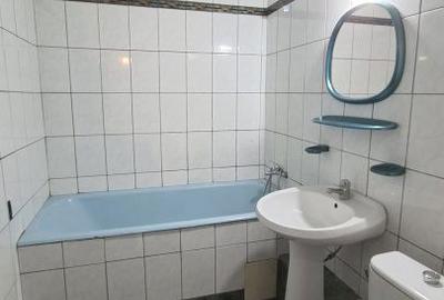 Apartament cu 3 camere decomandat în Exercițiu - 8