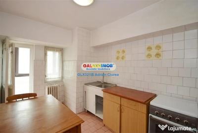 Apartament cu 3 camere decomandat în Decebal