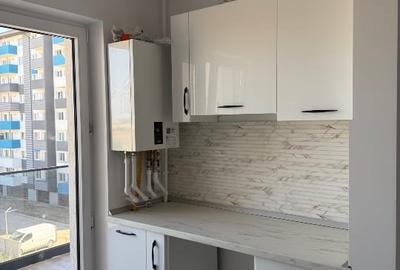 Apartament cu 2 camere semidecomandat, mobilat în Central
