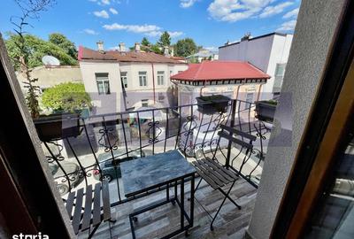 Apartament cu 4 camere în Centrul Civic