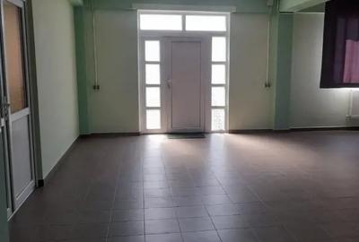 Spațiu comercial, de 158 mp, în Plopeni - 1