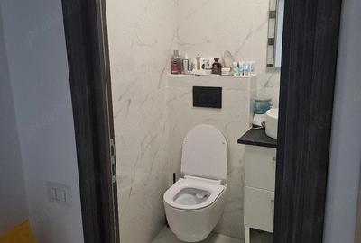 Apartament cu 2 camere decomandat în Exterior Vest