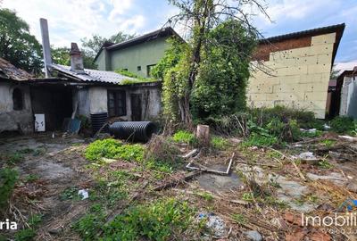 Casă cu 2 camere în Petros