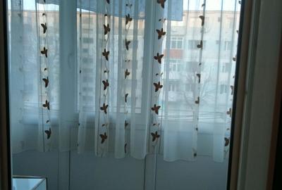 Apartament cu 2 camere semidecomandat în Romanești - 1