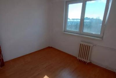 Apartament cu 2 camere decomandat, mobilat în Berceni