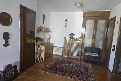 Apartament cu 3 camere în Eminescu
