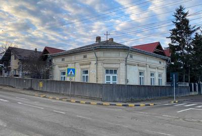 Casă cu 4 camere în Central