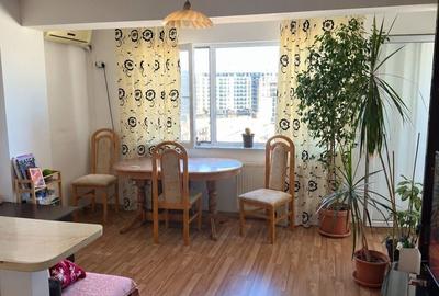 Apartament cu 2 camere decomandat în Energia