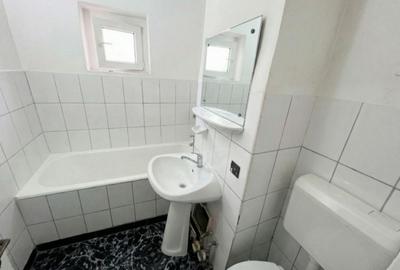 Apartament cu 3 camere decomandat în Unirii