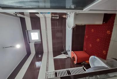 Casă cu 3 camere în Central
