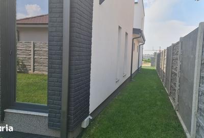 Casă cu 5 camere cu Teren 350 Mp în Dumbrăvița - 8