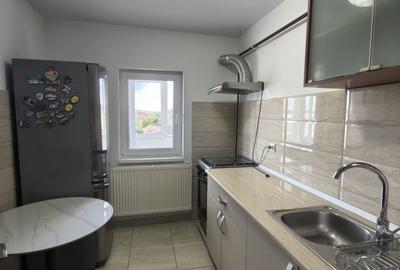 Apartament cu 3 camere decomandat în Nord