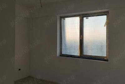 Apartament cu 3 camere semidecomandat în Central - 3