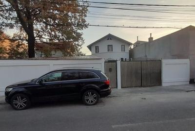 Casă cu 4 camere în Central - 3