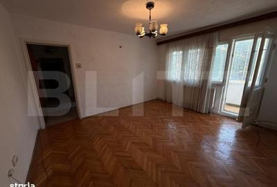 Apartament cu 3 camere semidecomandat în Nord