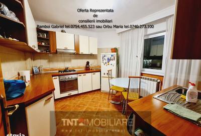 Apartament cu 4 camere decomandat în Piața Unirii - 3