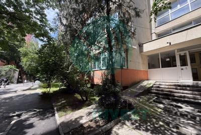 Apartament cu 3 camere semidecomandat, mobilat în Bucur Obor - 1