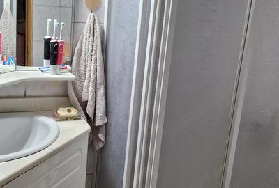 Apartament cu 4 camere decomandat în Central - 9