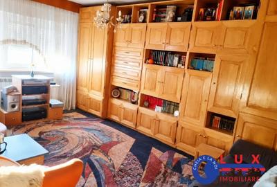 Apartament cu 2 camere decomandat în Vest