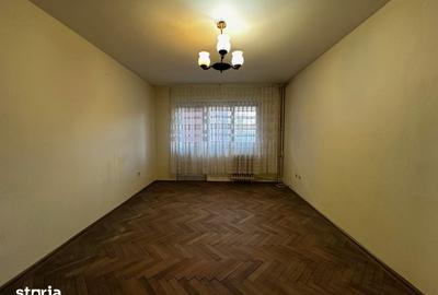 Apartament cu 4 camere decomandat în Republicii - 4