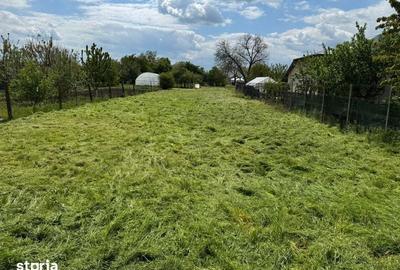 Teren de 1500 mp, în Central - 3