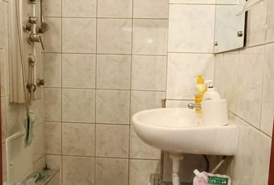 Apartament cu 3 camere decomandat în Județean - 9