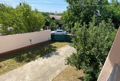 Casă cu 4 camere în Bucov