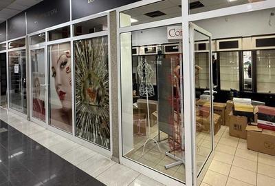 Spațiu comercial, de 81 mp, în Central - 3