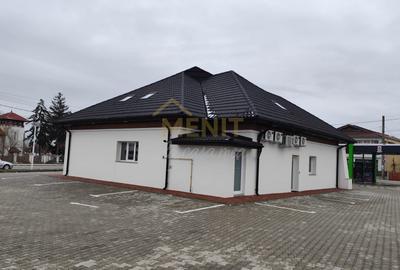 Spațiu comercial, de 210 mp, în Băicoi