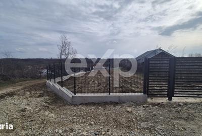 Teren de 1500 mp, în Albota