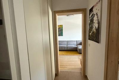 Apartament cu 2 camere decomandat în Tractorul - 1