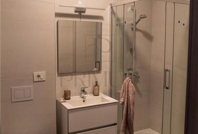 Apartament cu 3 camere decomandat, mobilat în Soarelui